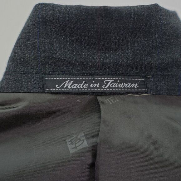 Pierre Balmain Wool Blend Suit Jacket Gray W Blue White Red Striped 46R 2 Button - Picture 12 of 13